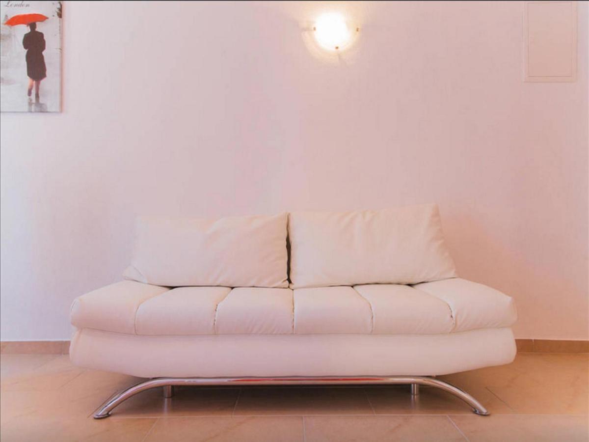 House Karlo Apartments โอมิช ภายนอก รูปภาพ