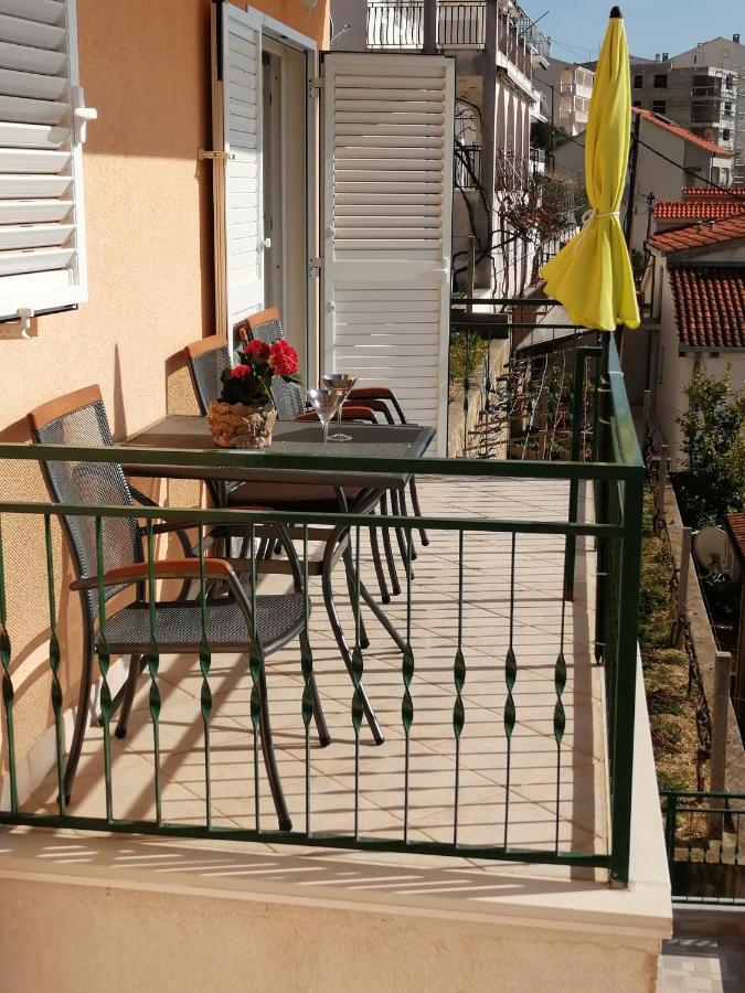 House Karlo Apartments โอมิช ภายนอก รูปภาพ